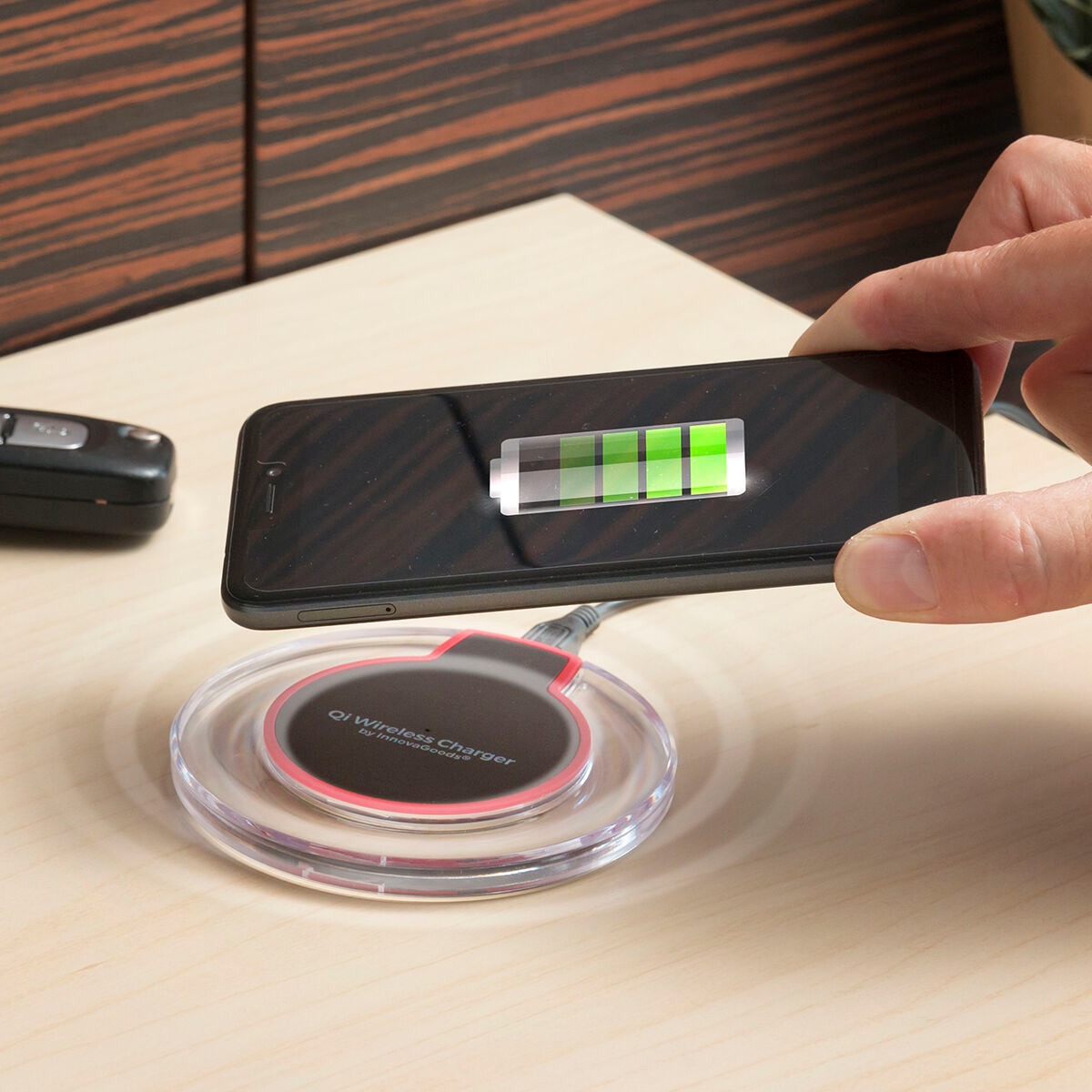 Universal Qi Wireless Charging Pad for Smartphones with Cable