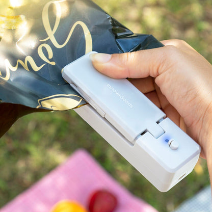 Rechargeable Electric Bag Sealer – Portable Heat Sealing Machine with Cutter for Food Storage
