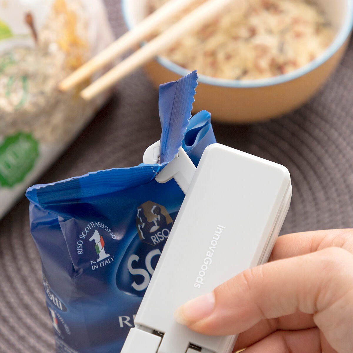 Rechargeable Electric Bag Sealer – Portable Heat Sealing Machine with Cutter for Food Storage