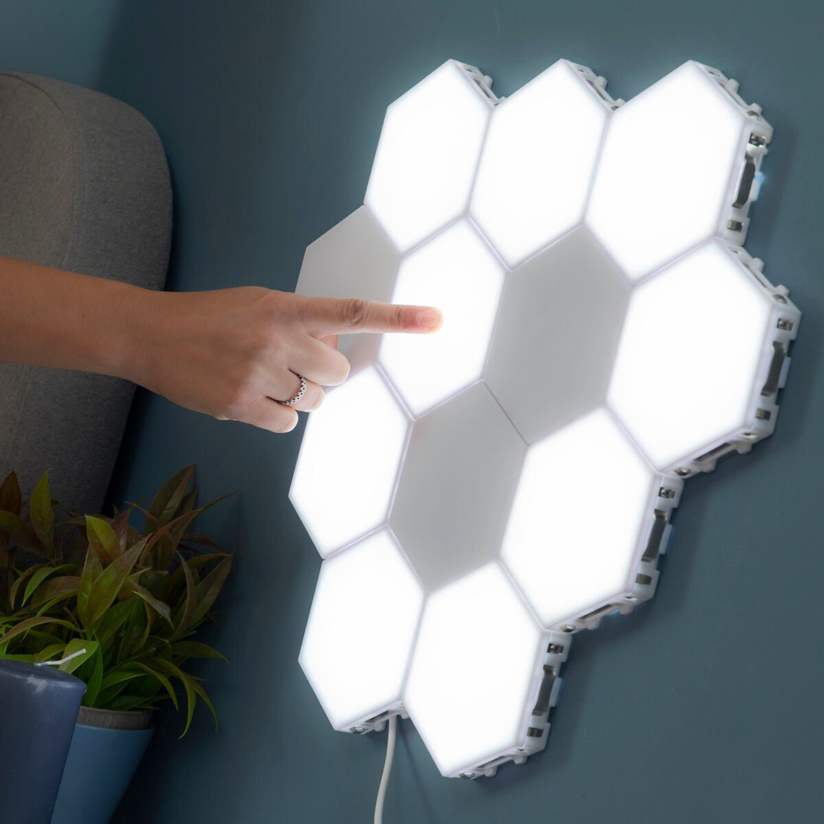 Tilight X3 Modular LED Wall Touch Lights – Magnetic Hexagon Design