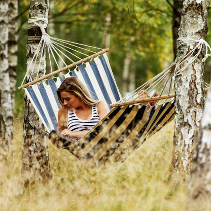 Outdoor Hanging Hammock Chair – Comfortable Garden & Patio Swing